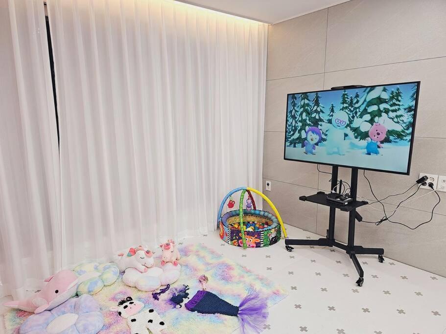 Sosaeul Avenue Kids Room, Family Room Bucheon Exterior photo